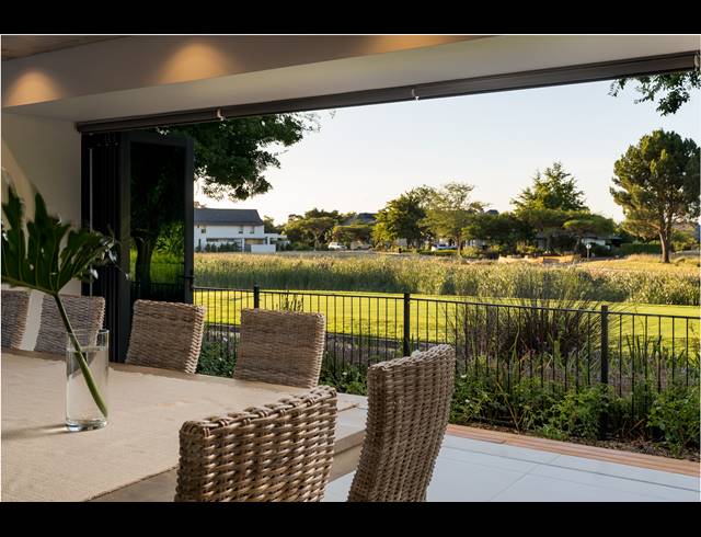 5 BEDROOM HOUSE FOR SALE IN PEARL VALLEY GOLF & COUNTRY ESTATE